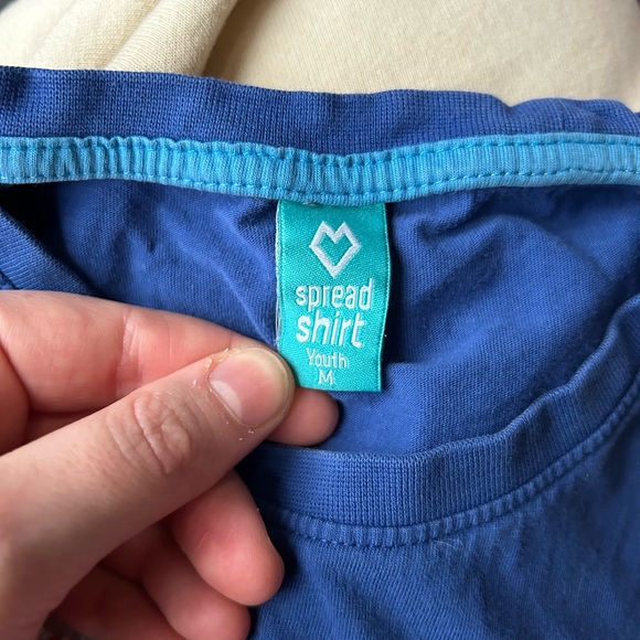 2/$30⚡️- SHIRTS | Kids Youth Medium shirts set of 3 - Picture 5 of 8